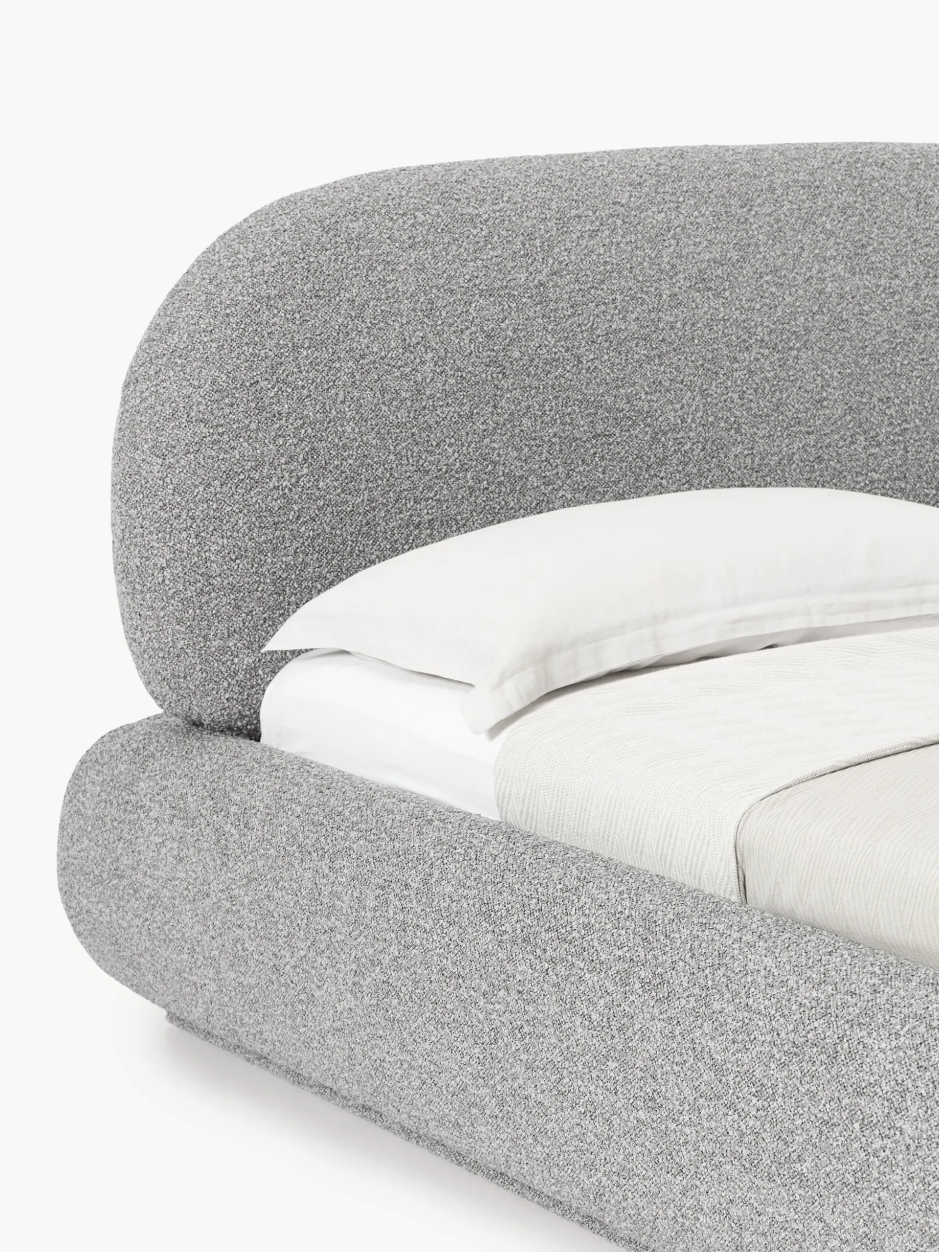 Letto imbottito in bouclé con contenitore Alba