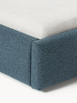 Letto imbottito in bouclé con contenitore Cloud