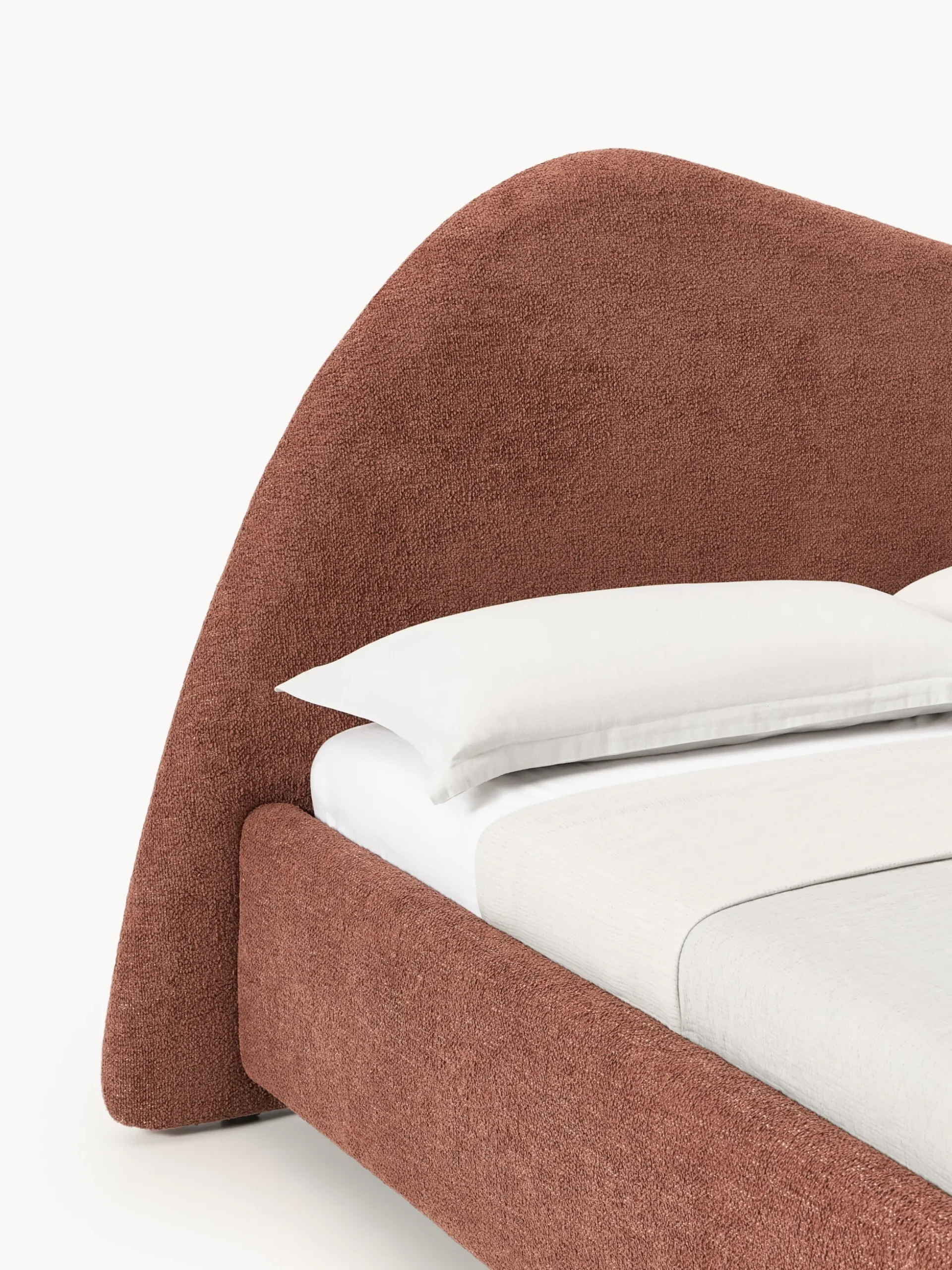 Letto imbottito in bouclé Gary