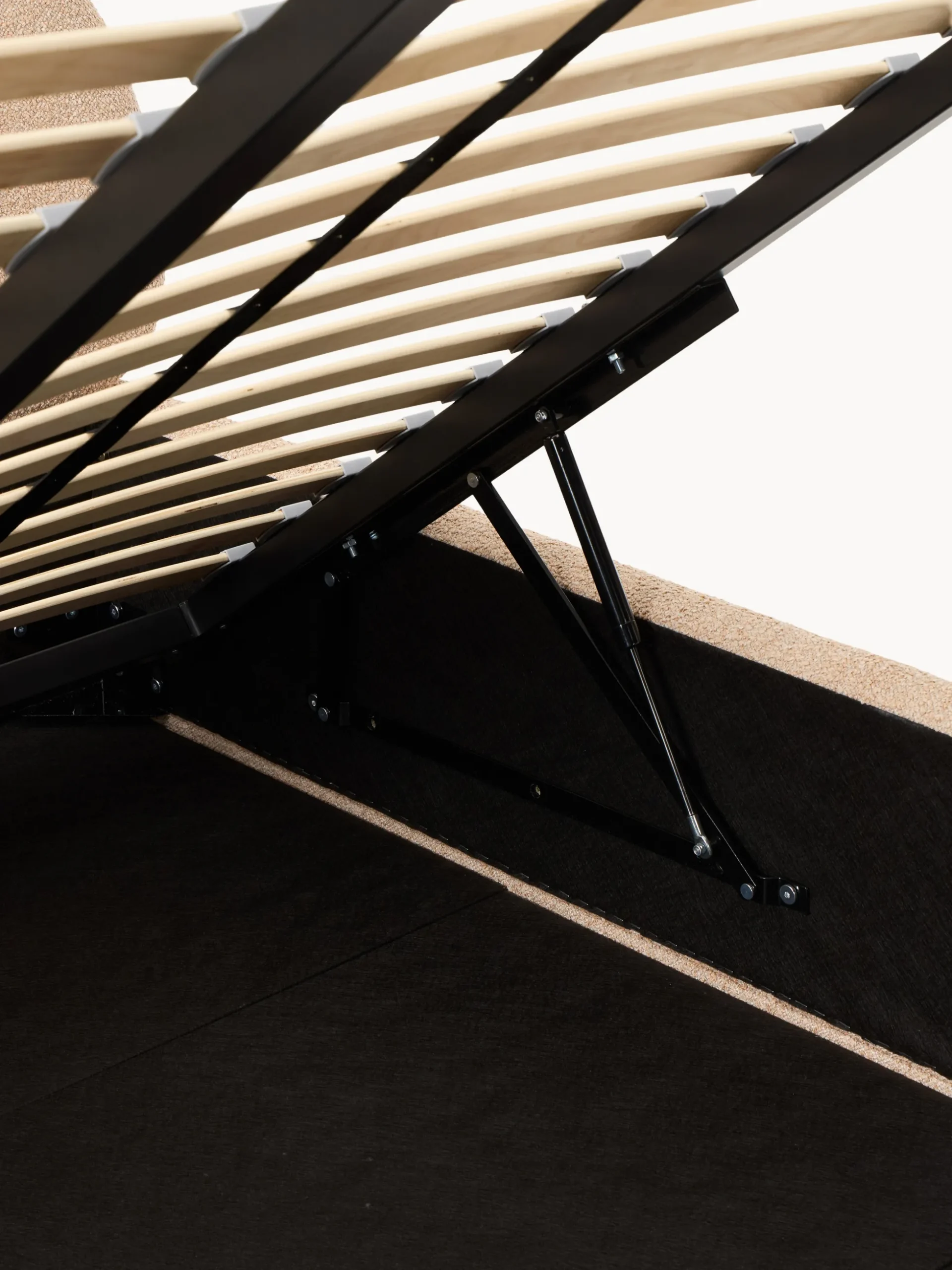 Letto imbottito in bouclé con contenitore Alba