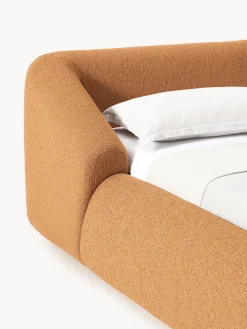 Letto imbottito in bouclé Sofia
