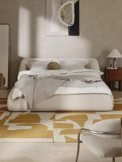 Letto imbottito in bouclé Sofia