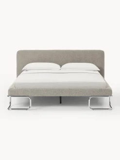 Letto imbottito in bouclé con gambe in metallo Olina