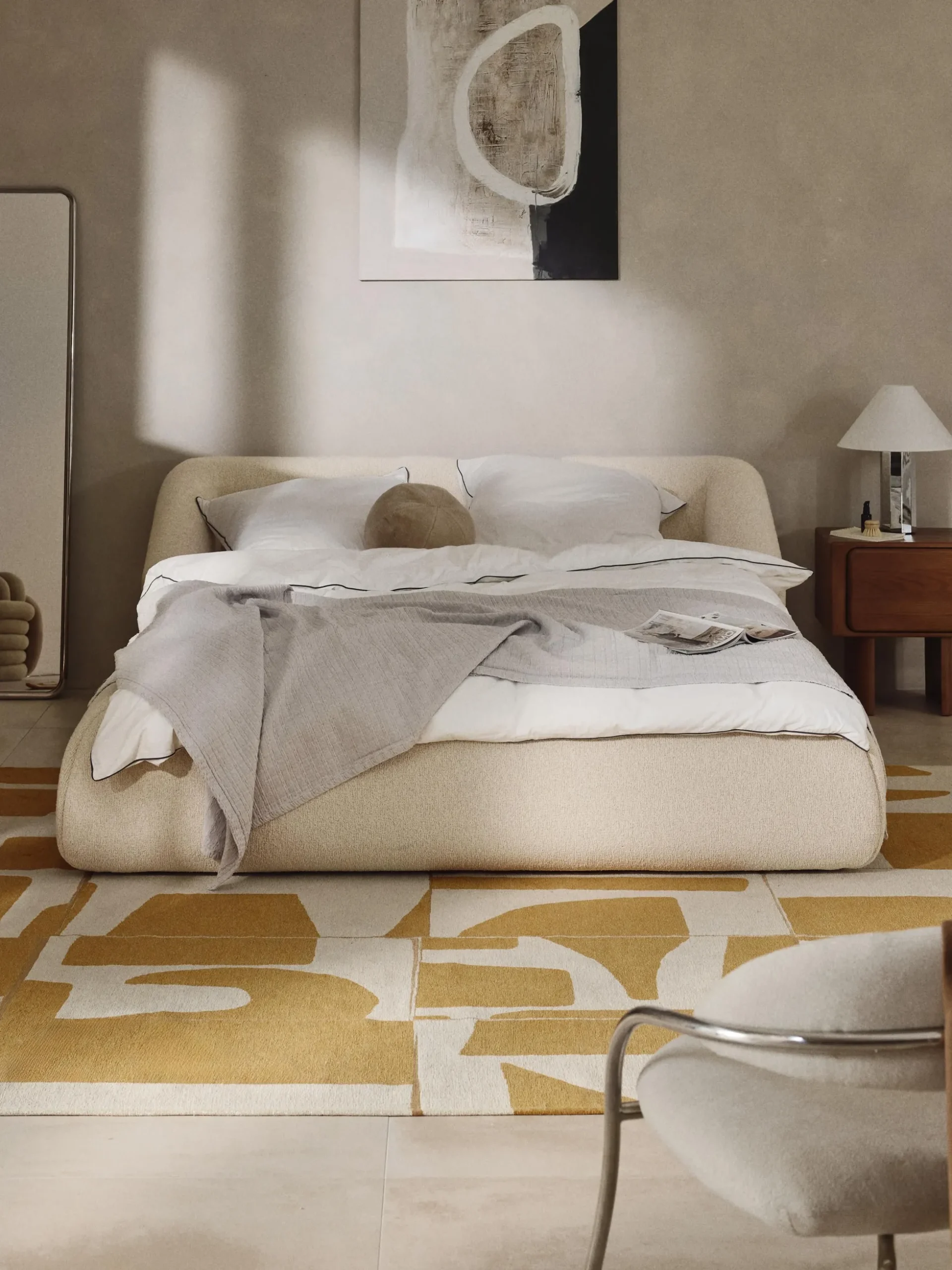 Letto imbottito in bouclé Sofia