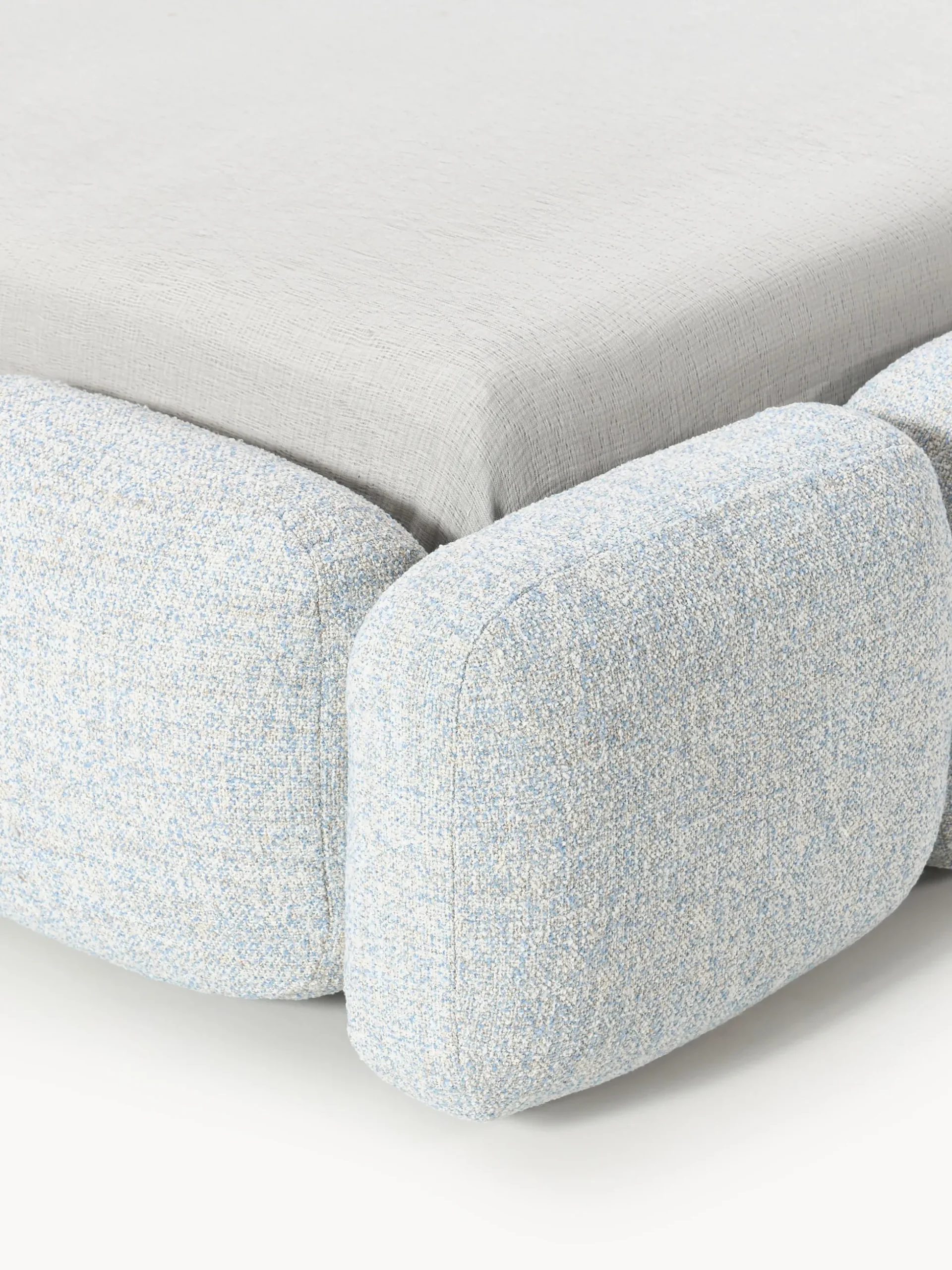 Letto imbottito in bouclé con contenitore Tayla