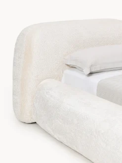 Letto imbottito in teddy bouclé Wolke