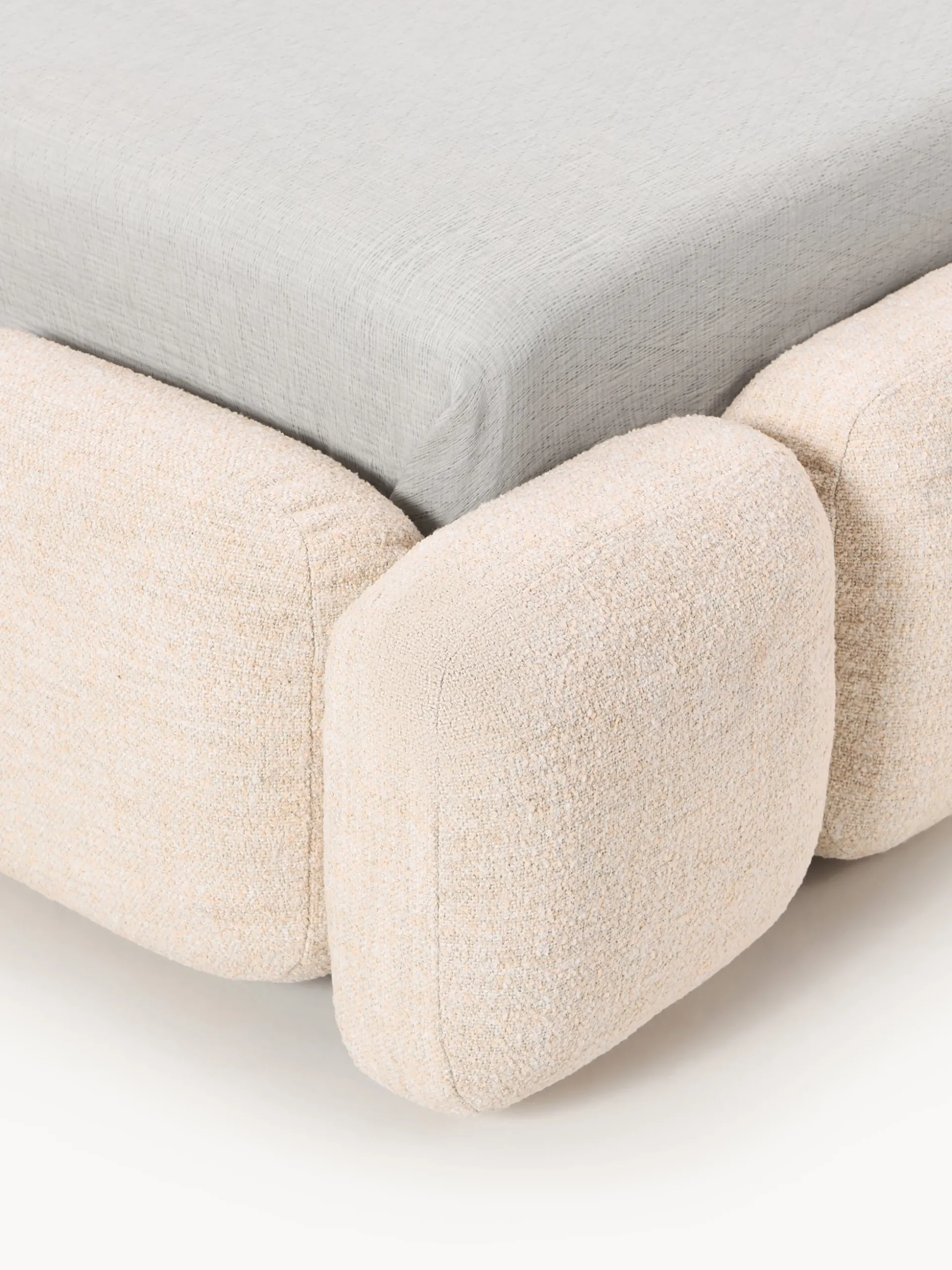 Letto imbottito in teddy bouclé Tayla