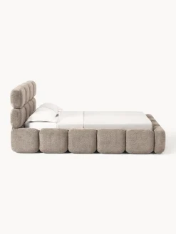 Letto imbottito in teddy bouclé con spazio contenitore aggiuntivo Tayla