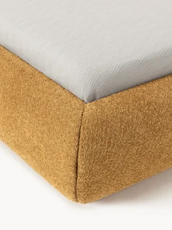Letto imbottito in teddy bouclé con contenitore Alba