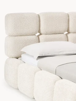 Letto imbottito in teddy bouclé con spazio contenitore aggiuntivo Tayla