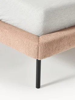 Letto imbottito in teddy-bouclé Amelia