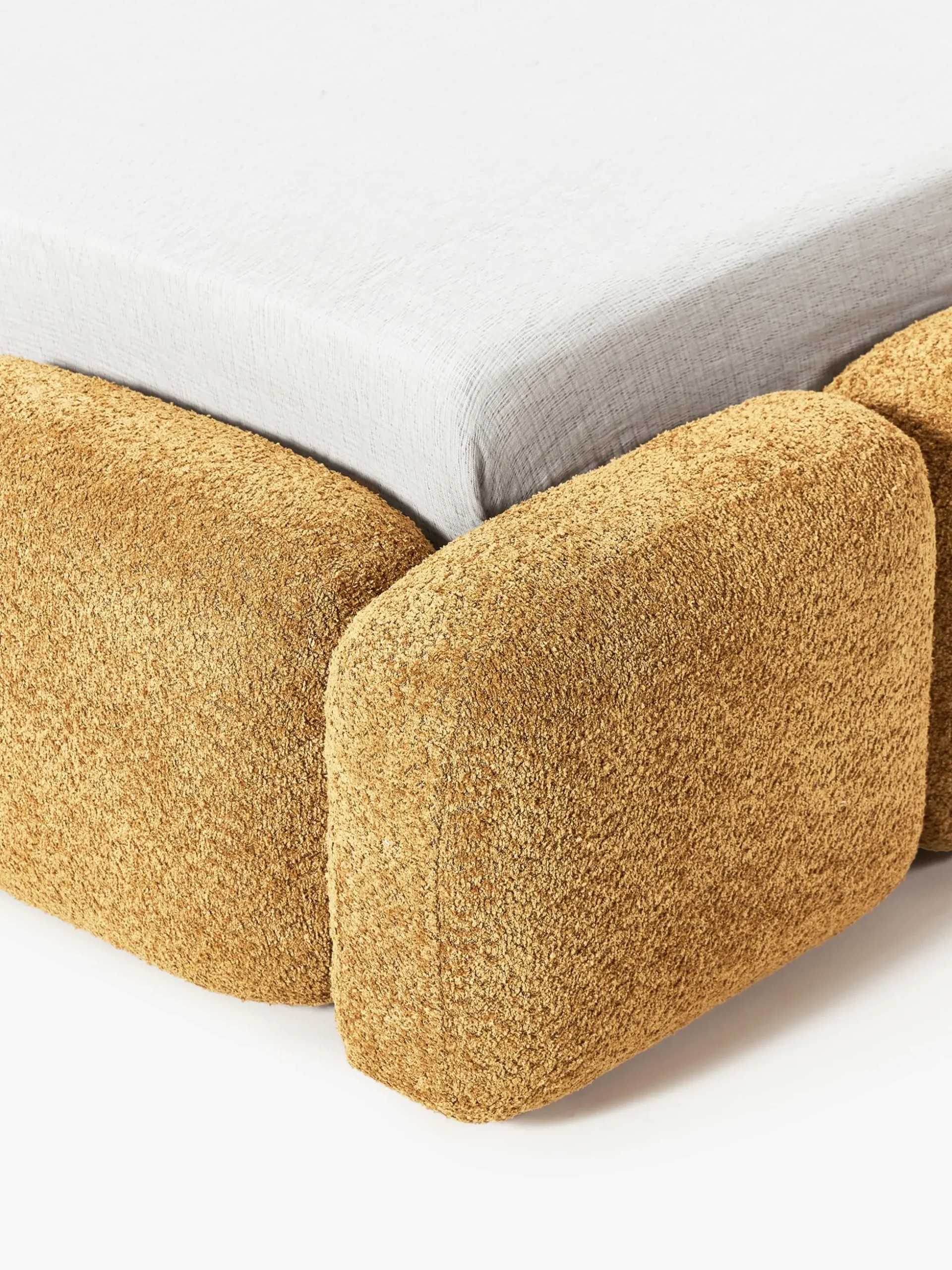 Letto imbottito in teddy-bouclé Tayla