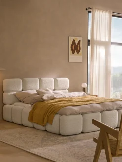 Letto imbottito in teddy-bouclé Tayla