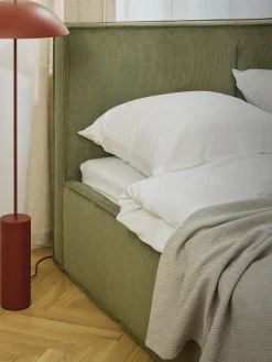 Letto imbottito in velluto a coste Dream