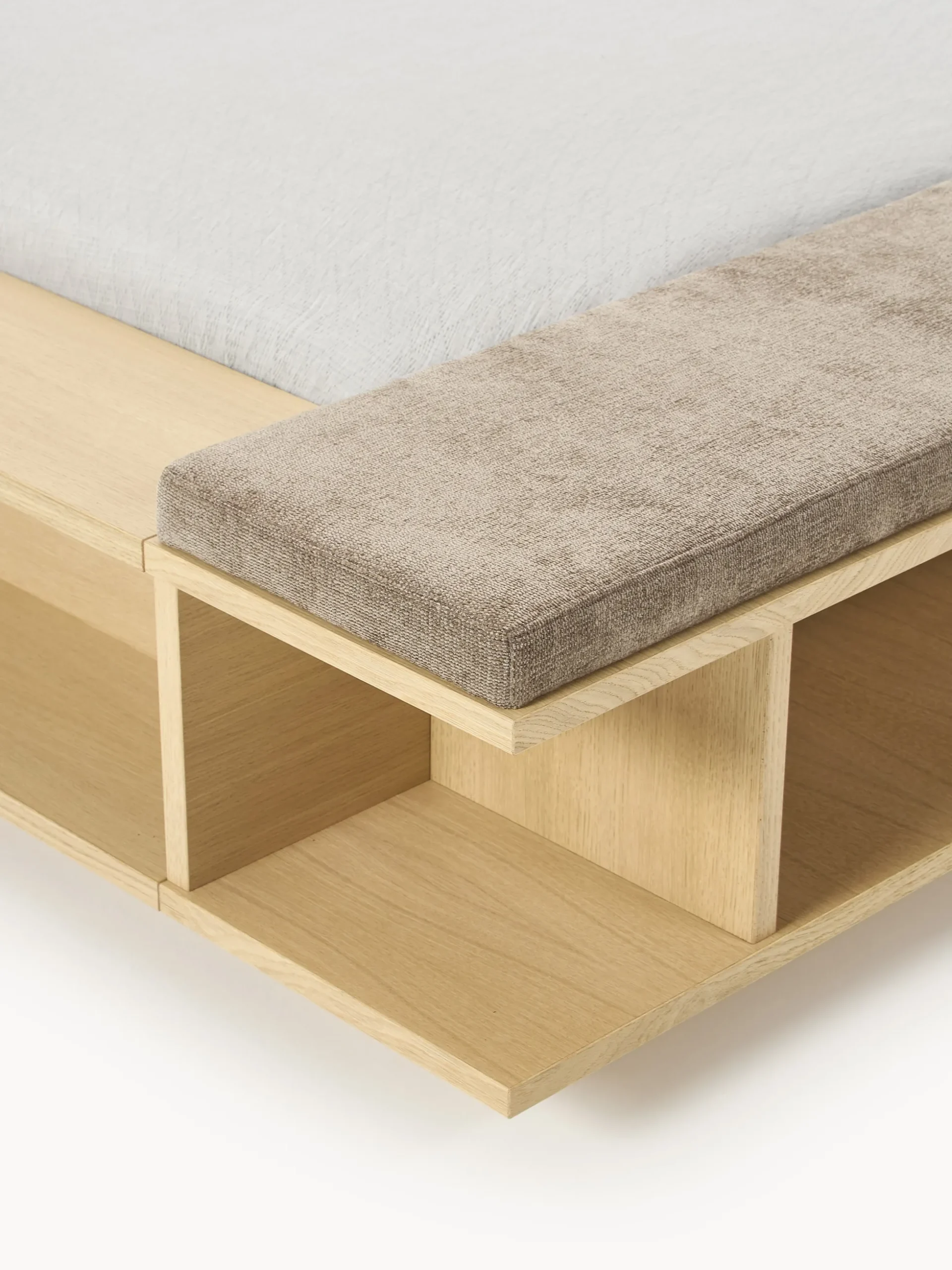 Letto in legno con panca e mensole laterali Clark