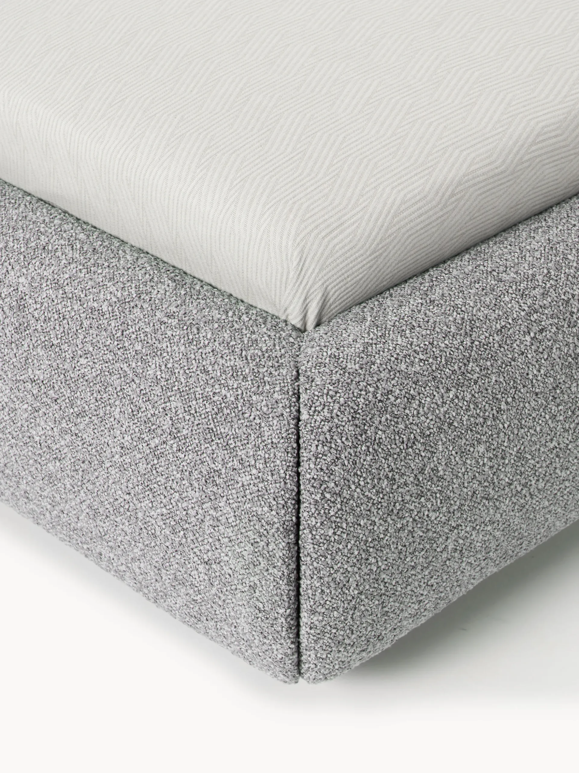 Letto singolo imbottito in bouclé con contenitore Alba
