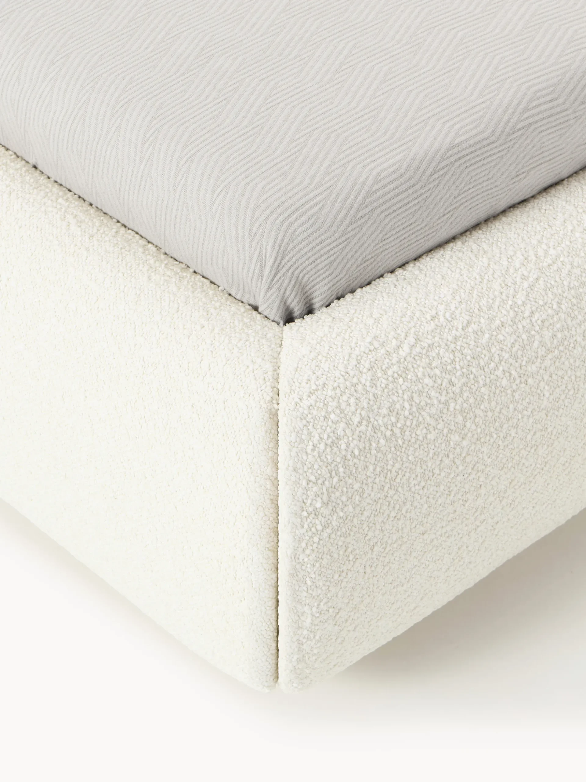 Letto singolo imbottito in bouclé Alba