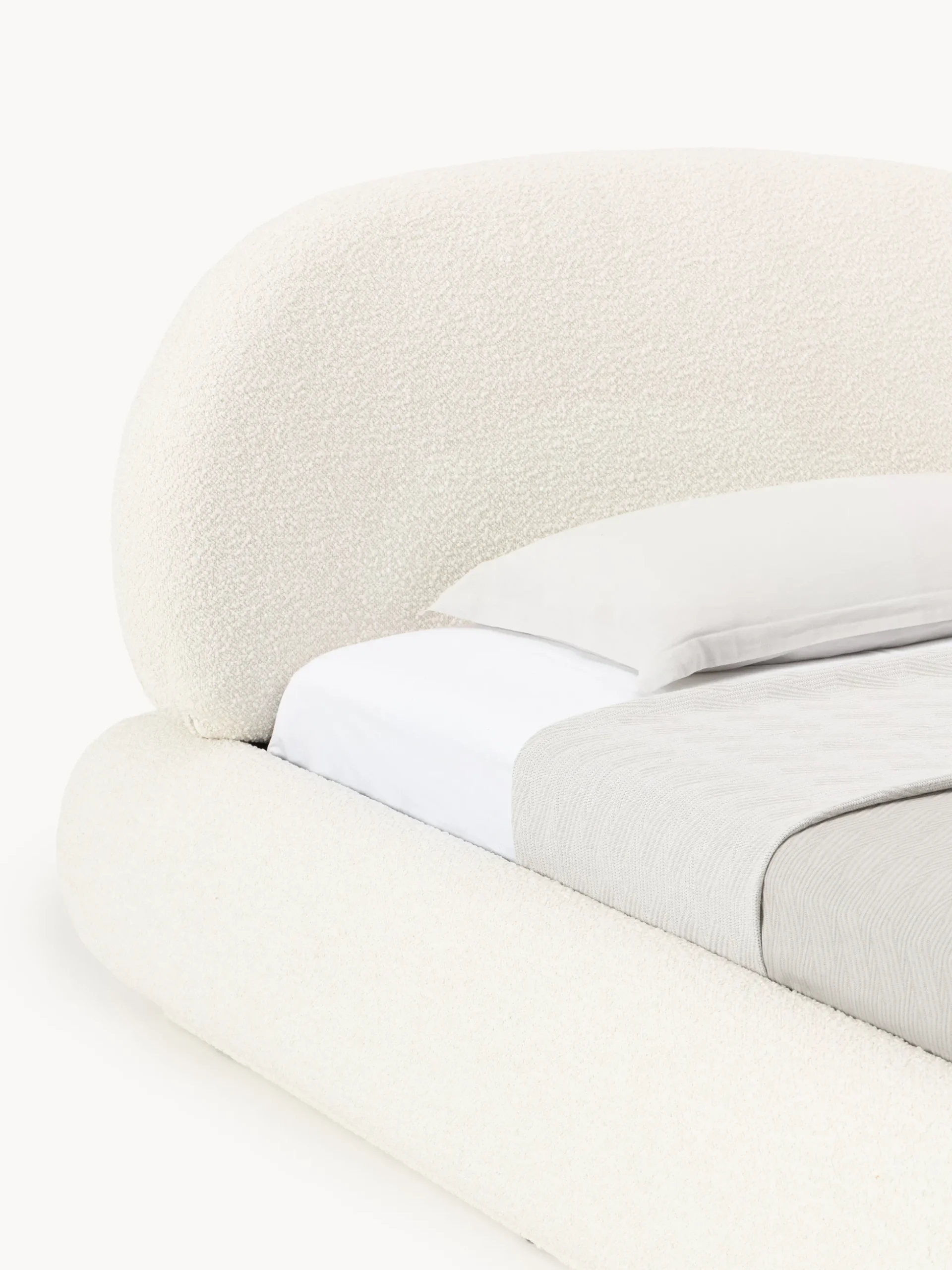 Letto singolo imbottito in bouclé Alba