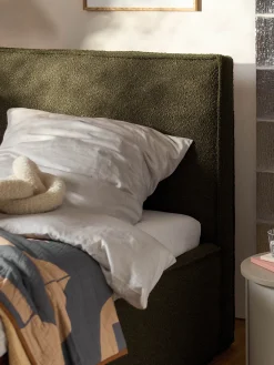 Letto singolo imbottito in bouclé con contenitore Dream