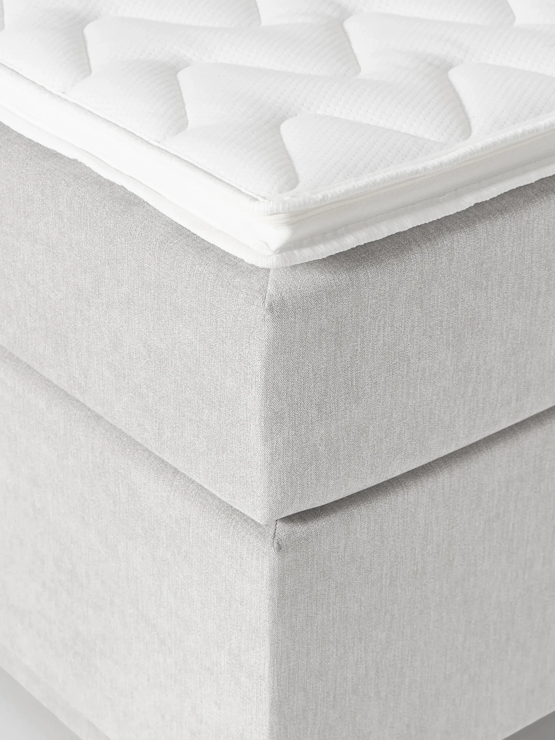 Letto boxspring con contenitore Oberon