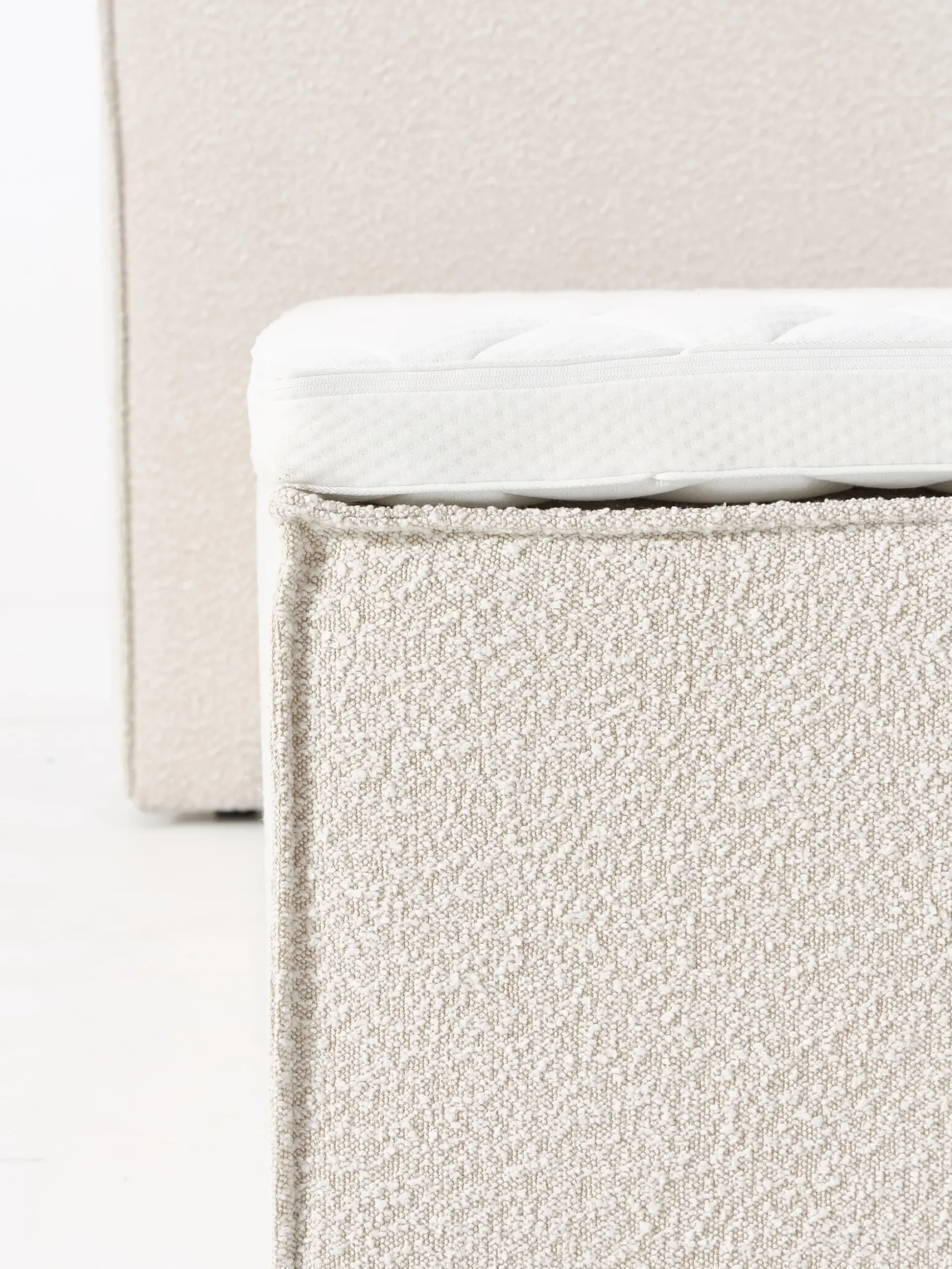 Letto boxspring in bouclé Lennon