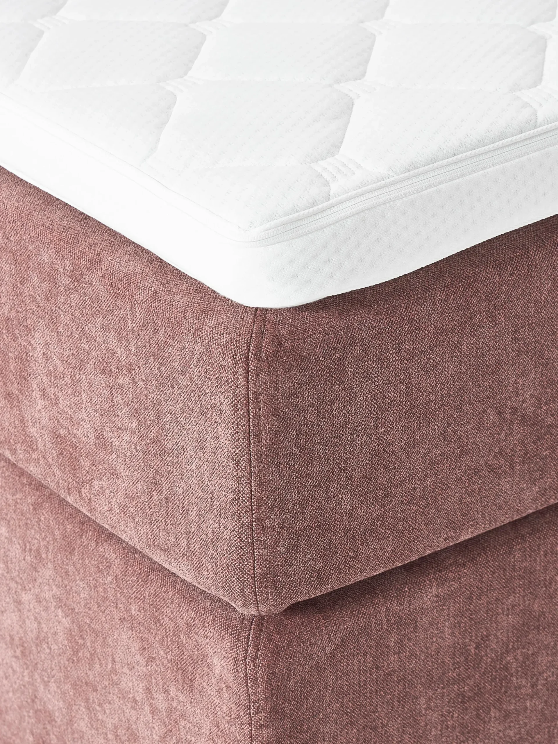 Letto boxspring Romia