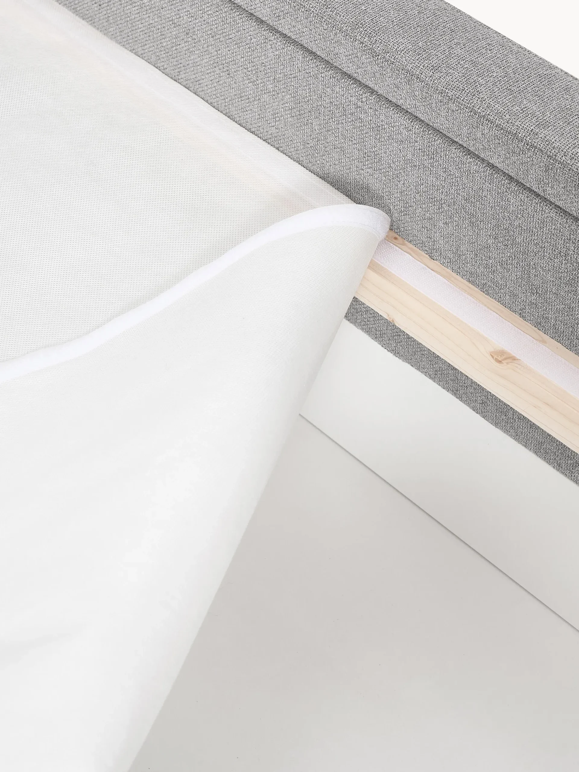 Letto imbottito con cassetti Arche