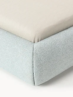 Letto imbottito in bouclé Alba