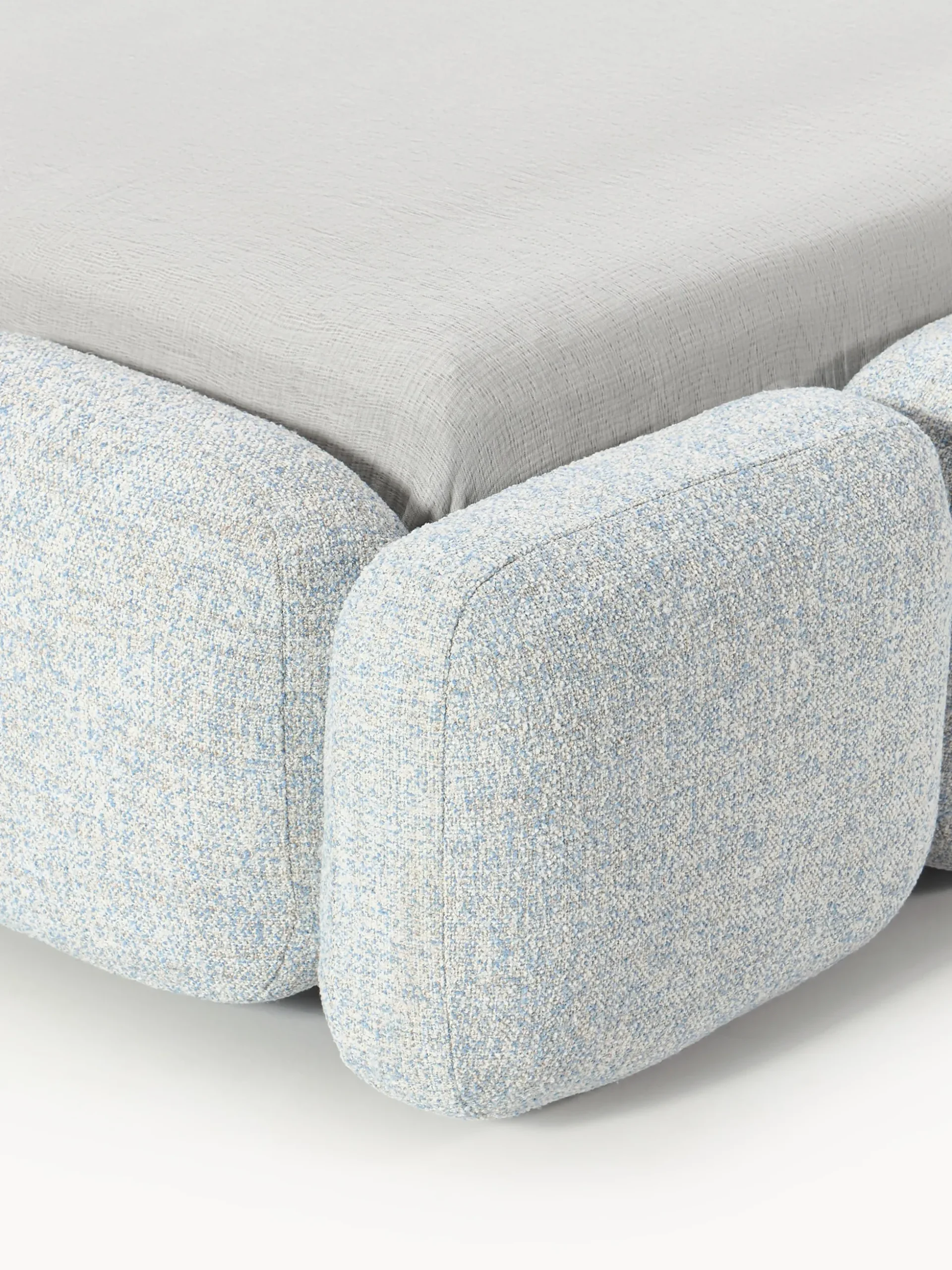 Letto imbottito in bouclé con contenitore Tayla