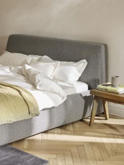 Letto imbottito in bouclé con contenitore Cloud