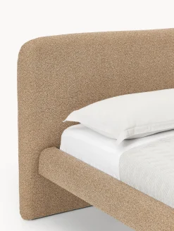 Letto imbottito in bouclé con gambe in metallo Olina