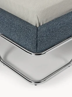 Letto imbottito in bouclé con gambe in metallo Olina