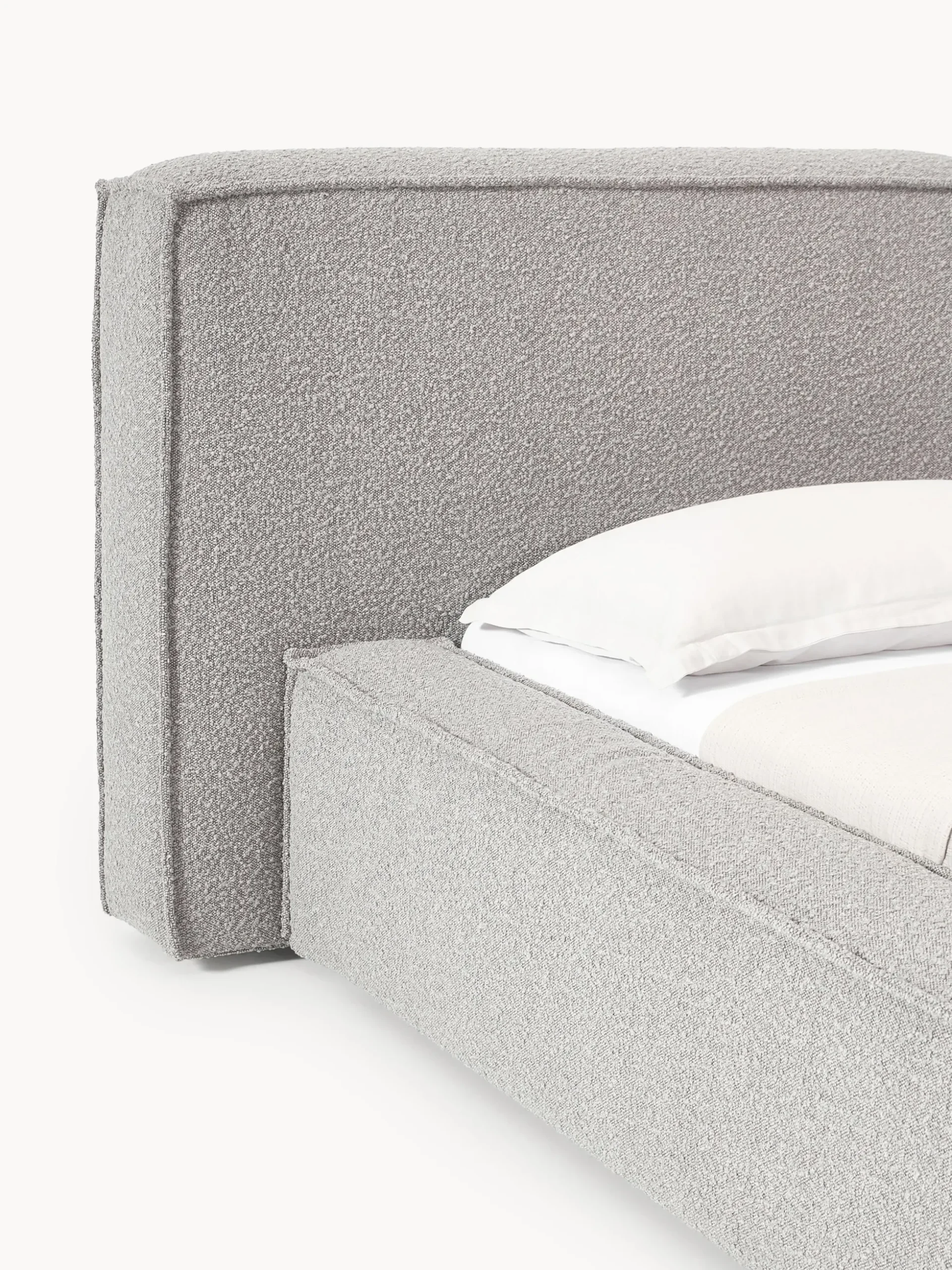 Letto imbottito in bouclé Lennon