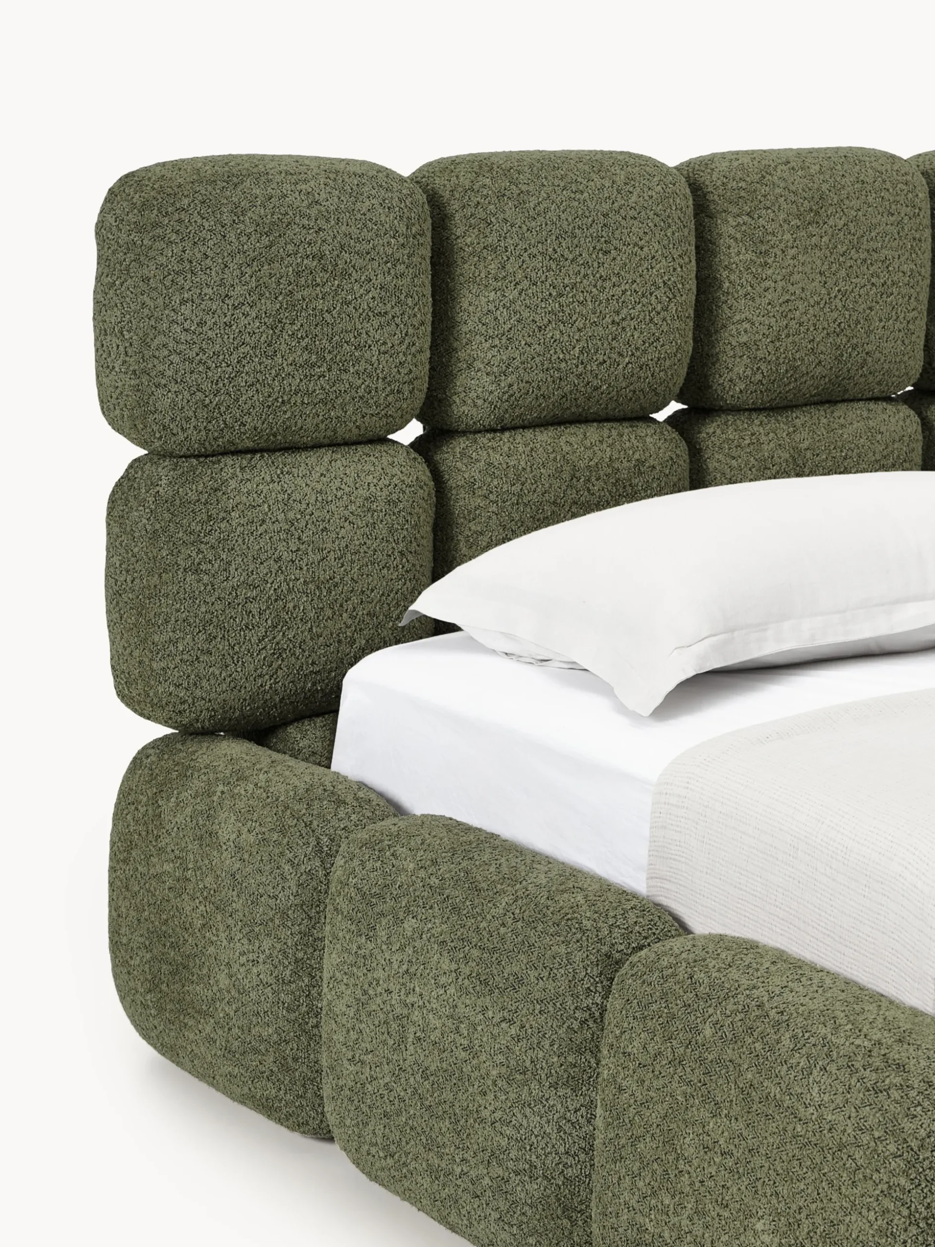 Letto imbottito in teddy bouclé con contenitore Tayla
