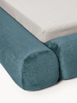 Letto imbottito in teddy bouclé con contenitore Wolke