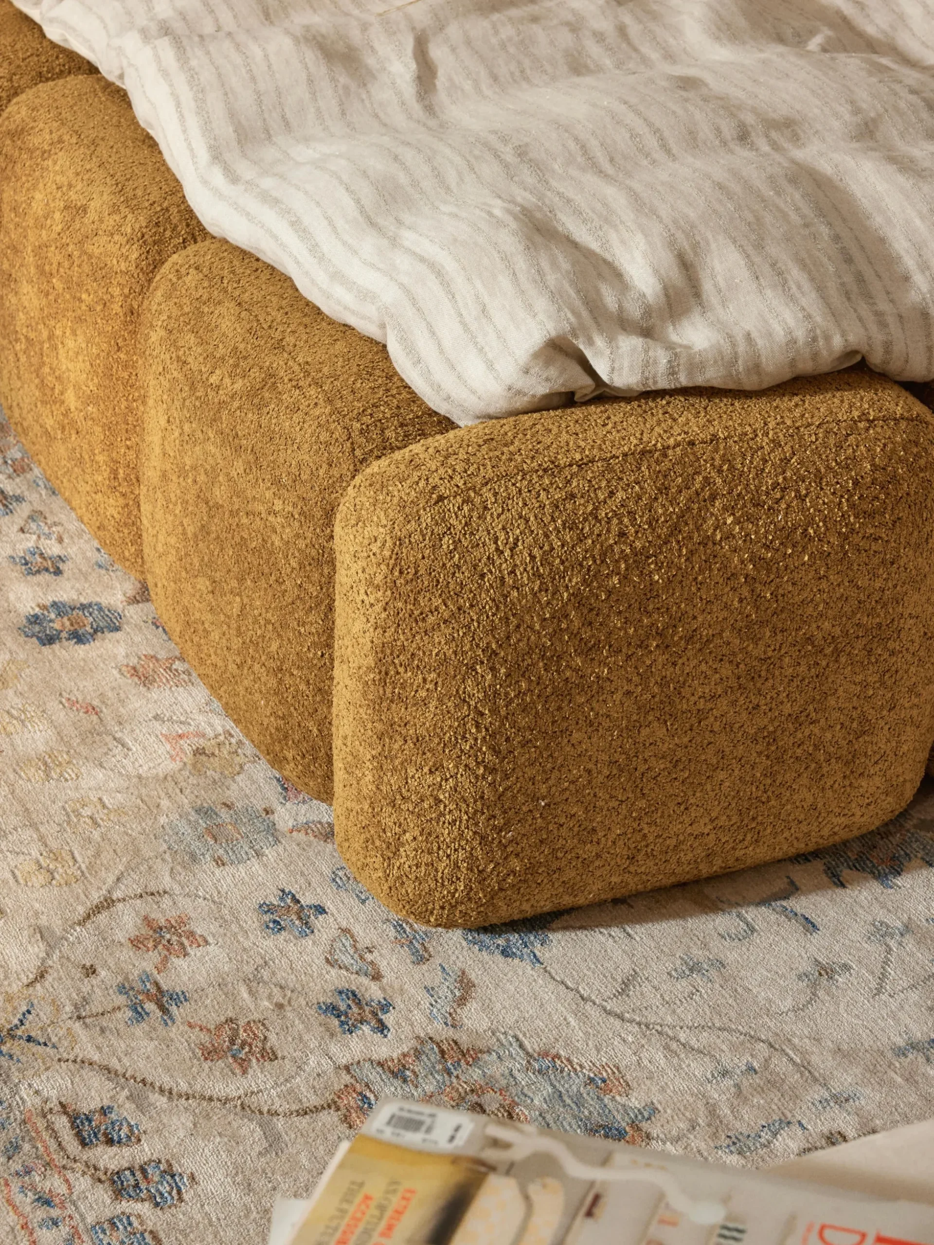 Letto imbottito in teddy-bouclé Tayla