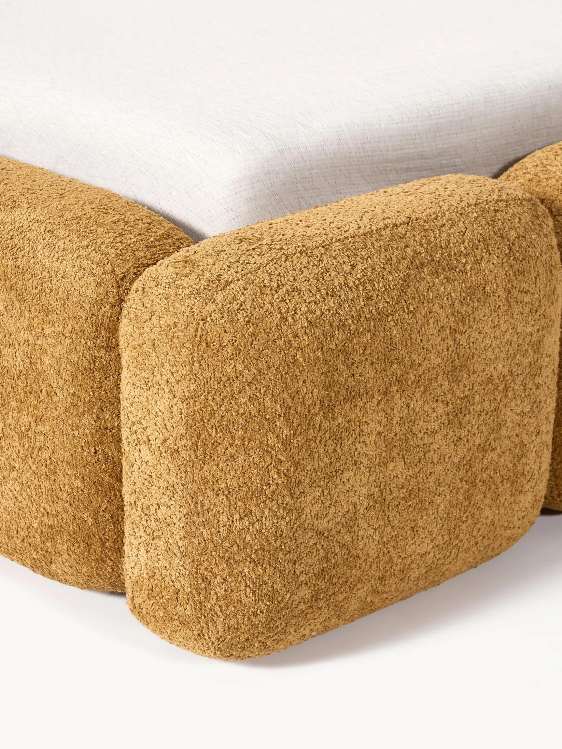 Letto imbottito in teddy-bouclé Tayla