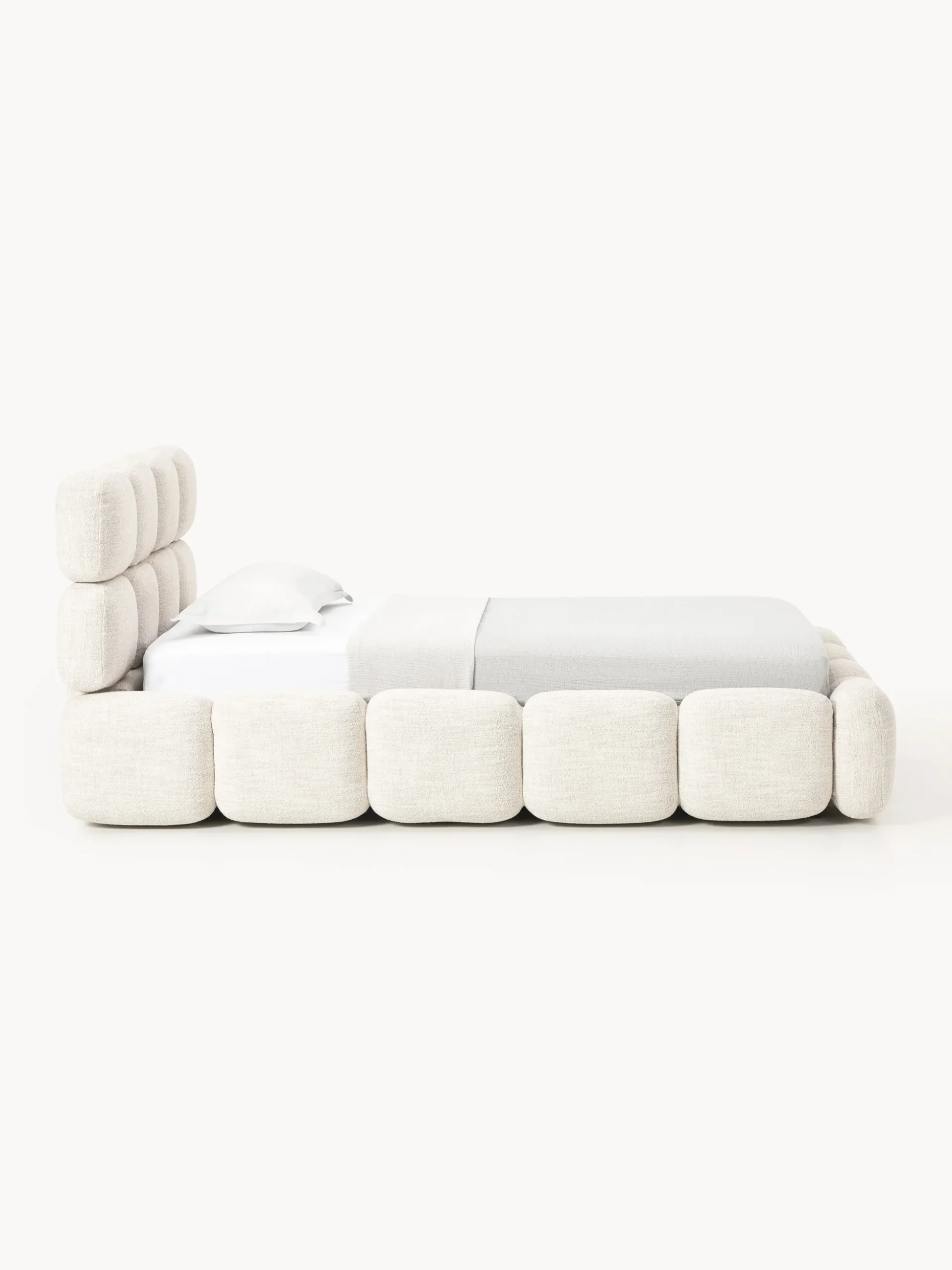 Letto imbottito in teddy bouclé con contenitore Tayla