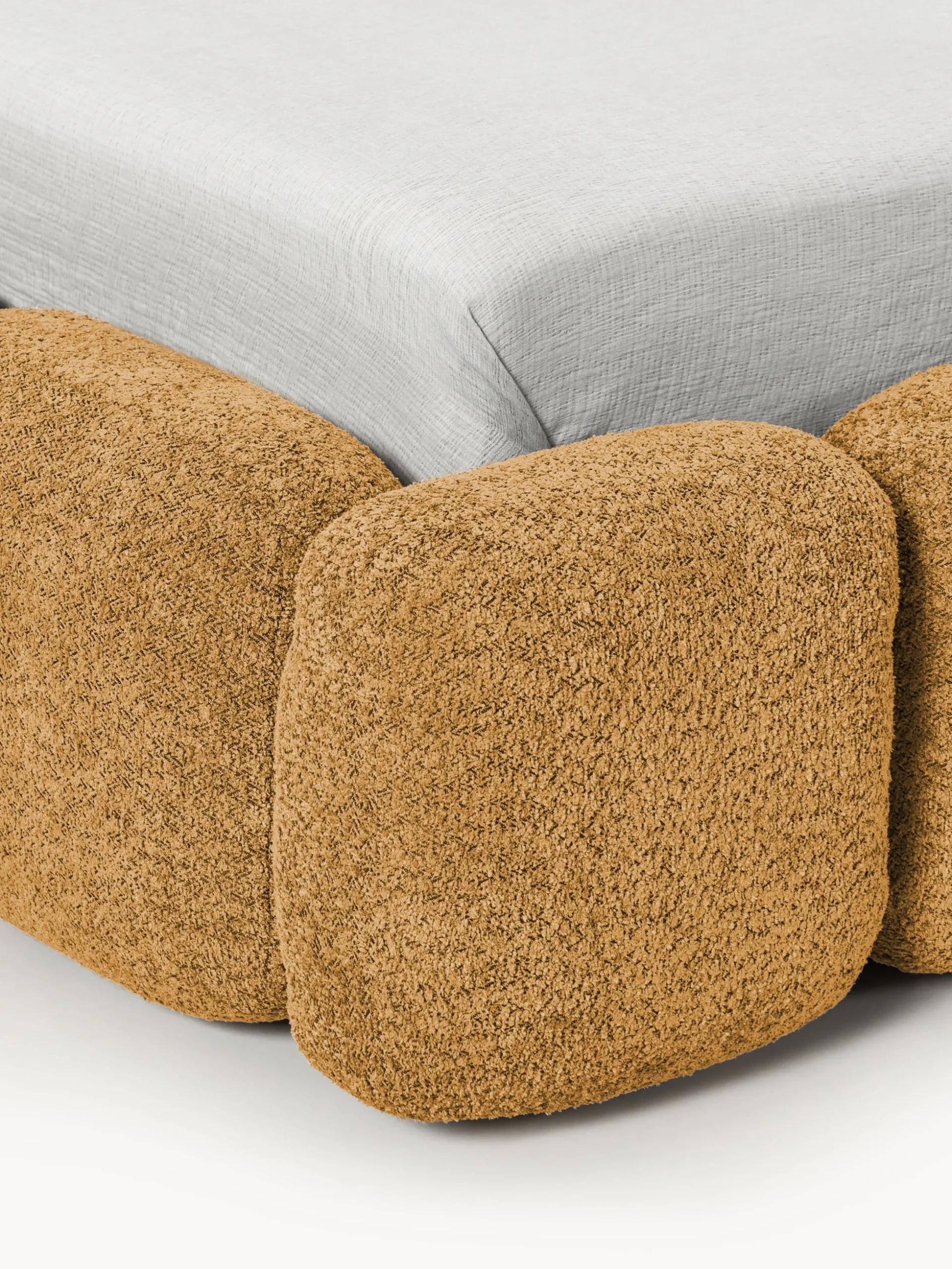 Letto imbottito in teddy bouclé con contenitore Tayla