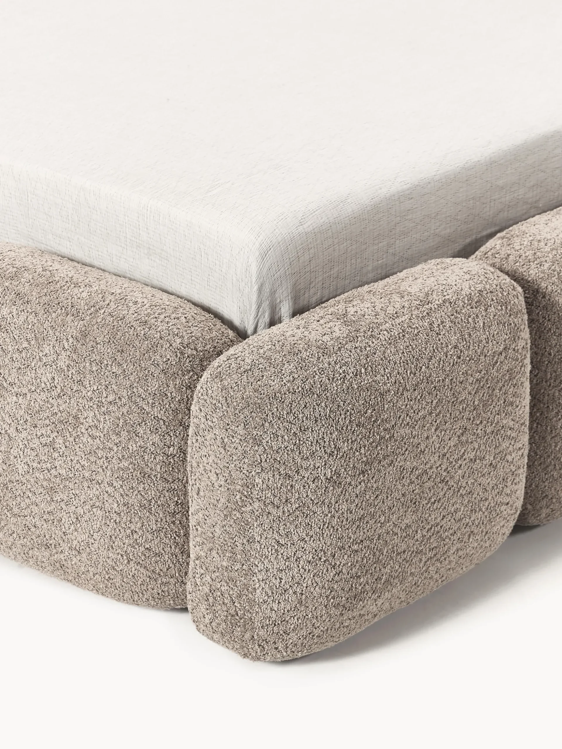Letto imbottito in teddy-bouclé Tayla