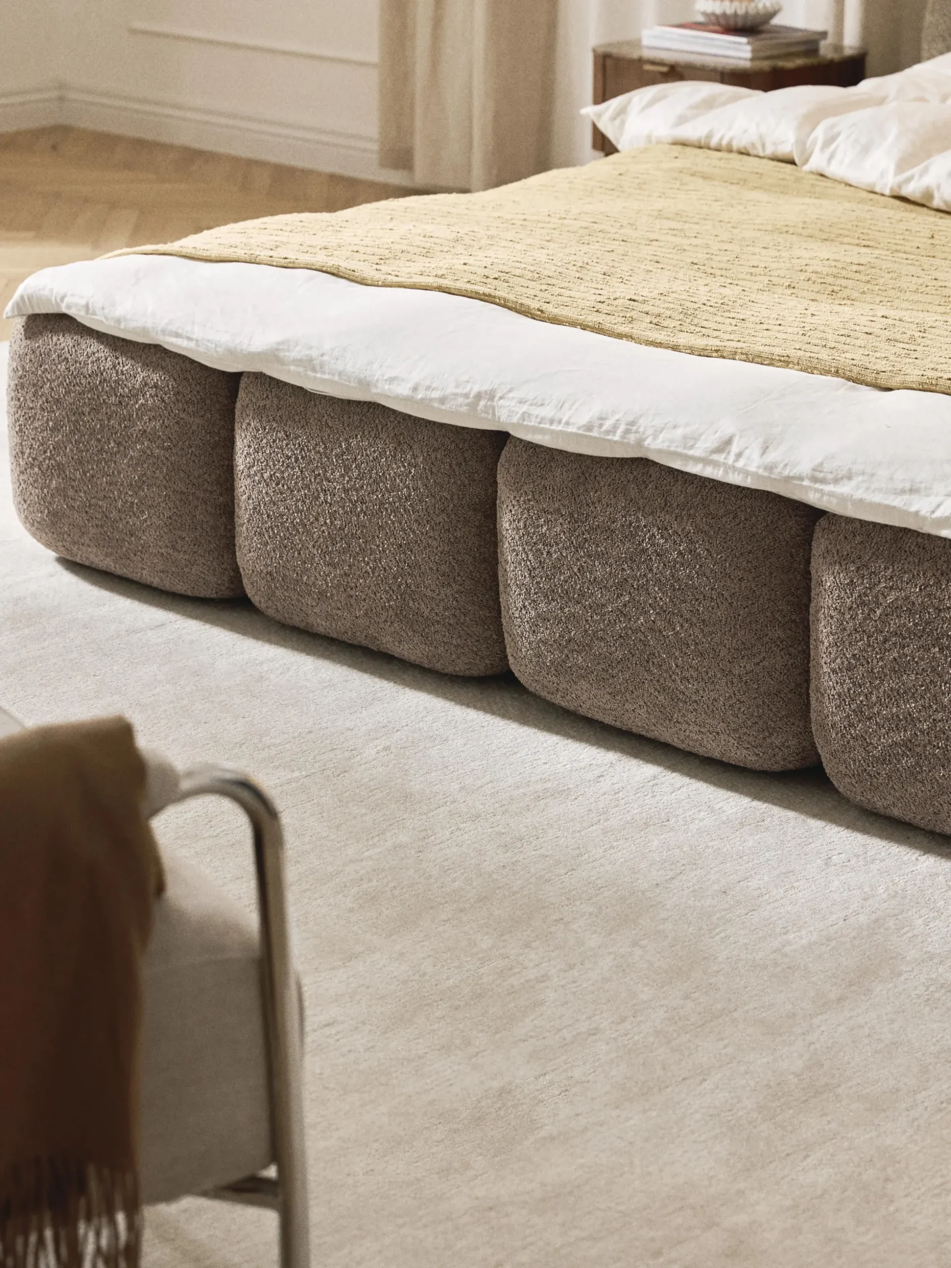 Letto imbottito in teddy-bouclé Tayla