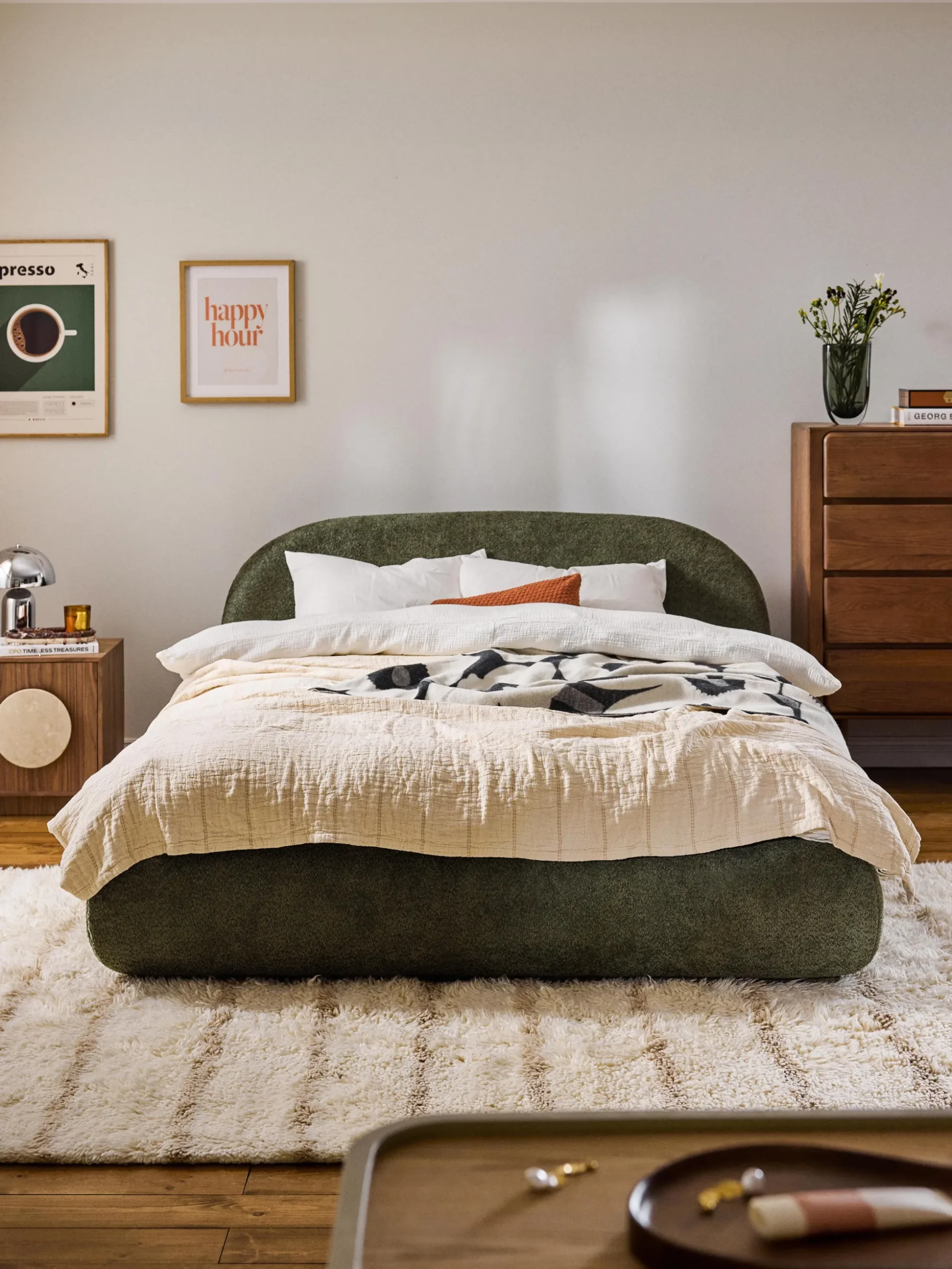 Letto imbottito in teddy bouclé con contenitore Alba