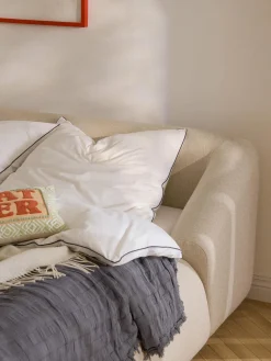 Letto imbottito Sofia