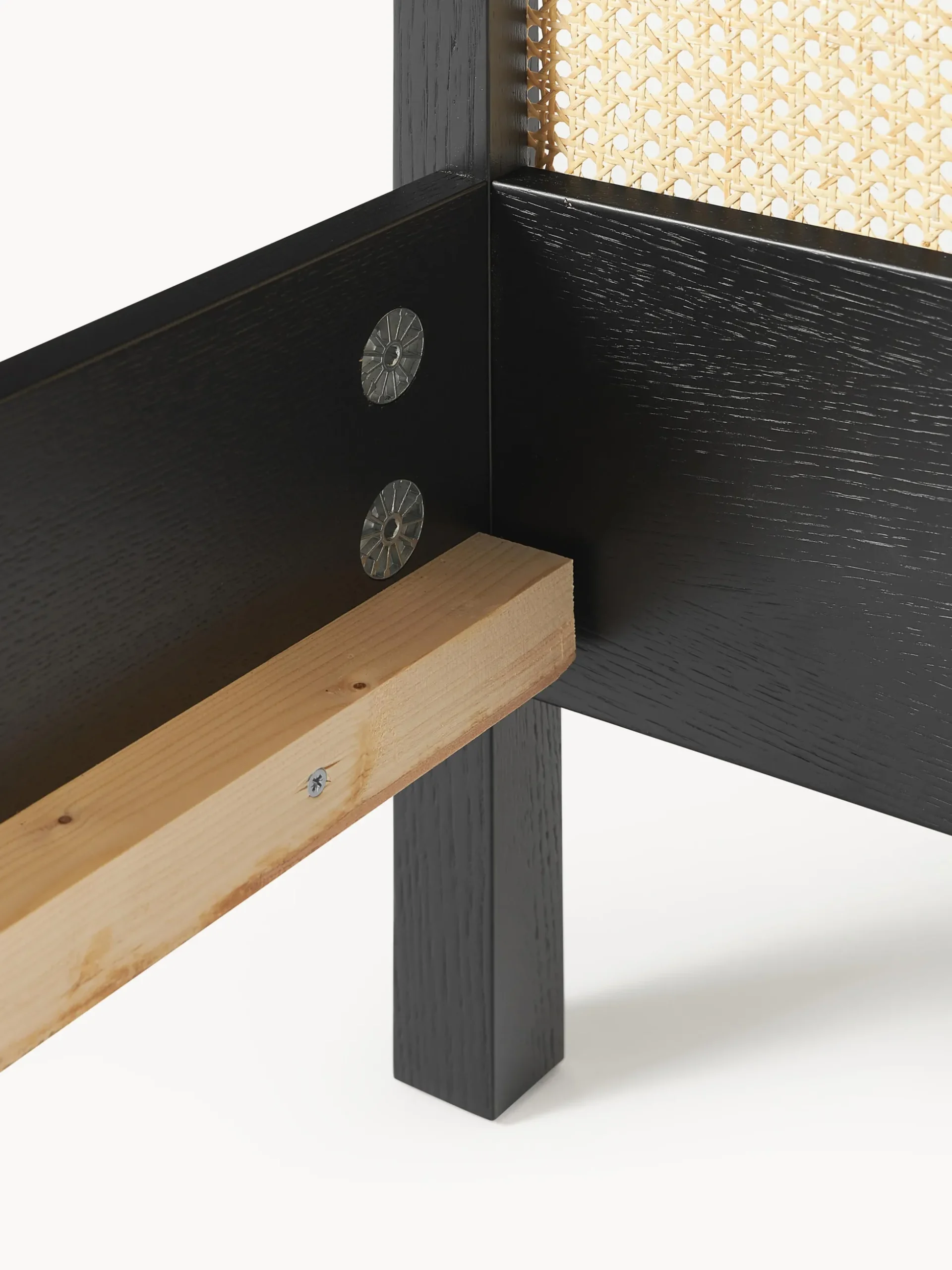 Letto in legno con testiera in vimini Jones