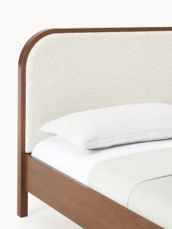 Letto in legno con testiera in bouclé Jones