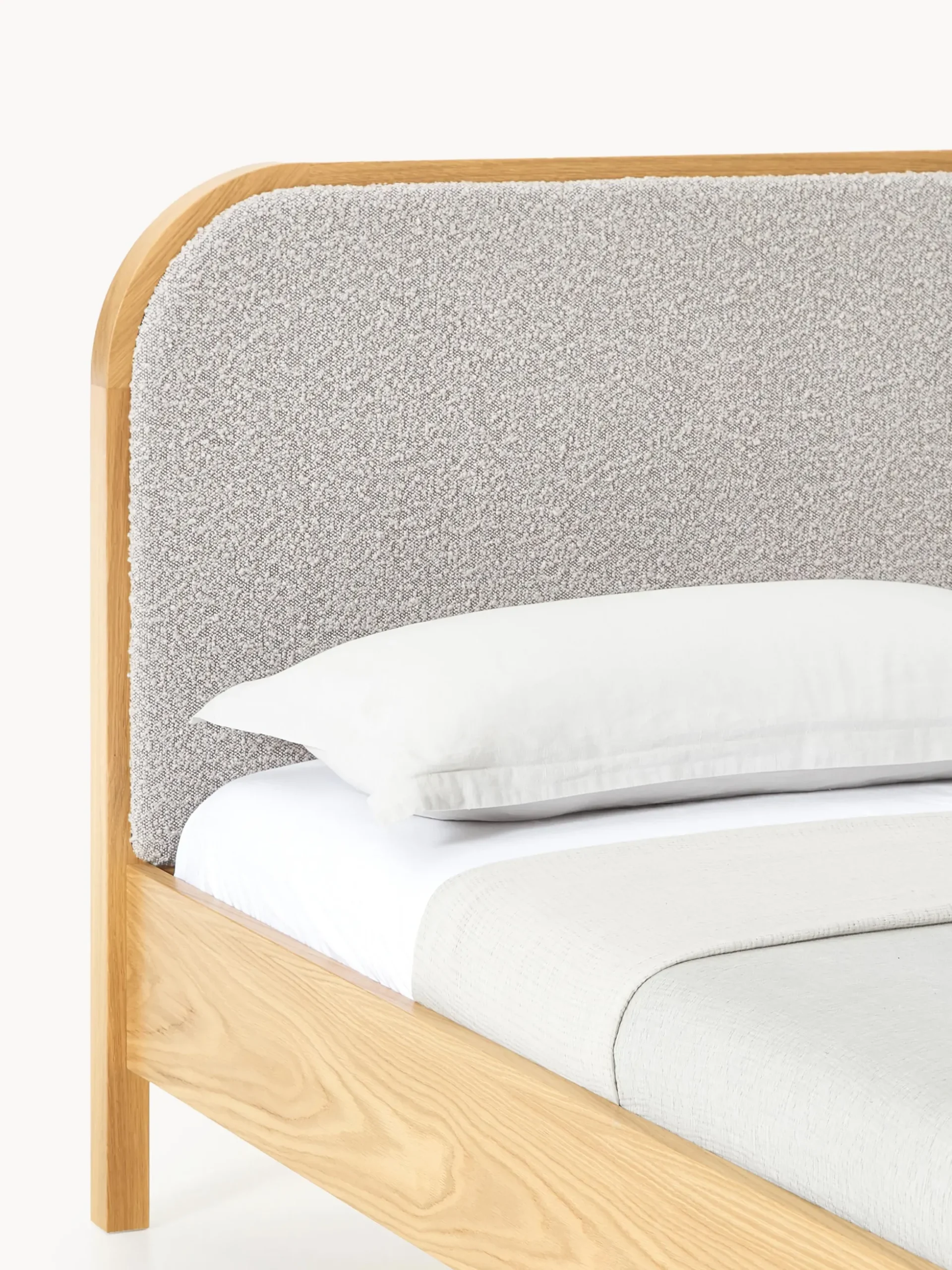 Letto in legno con testiera in bouclé Jones