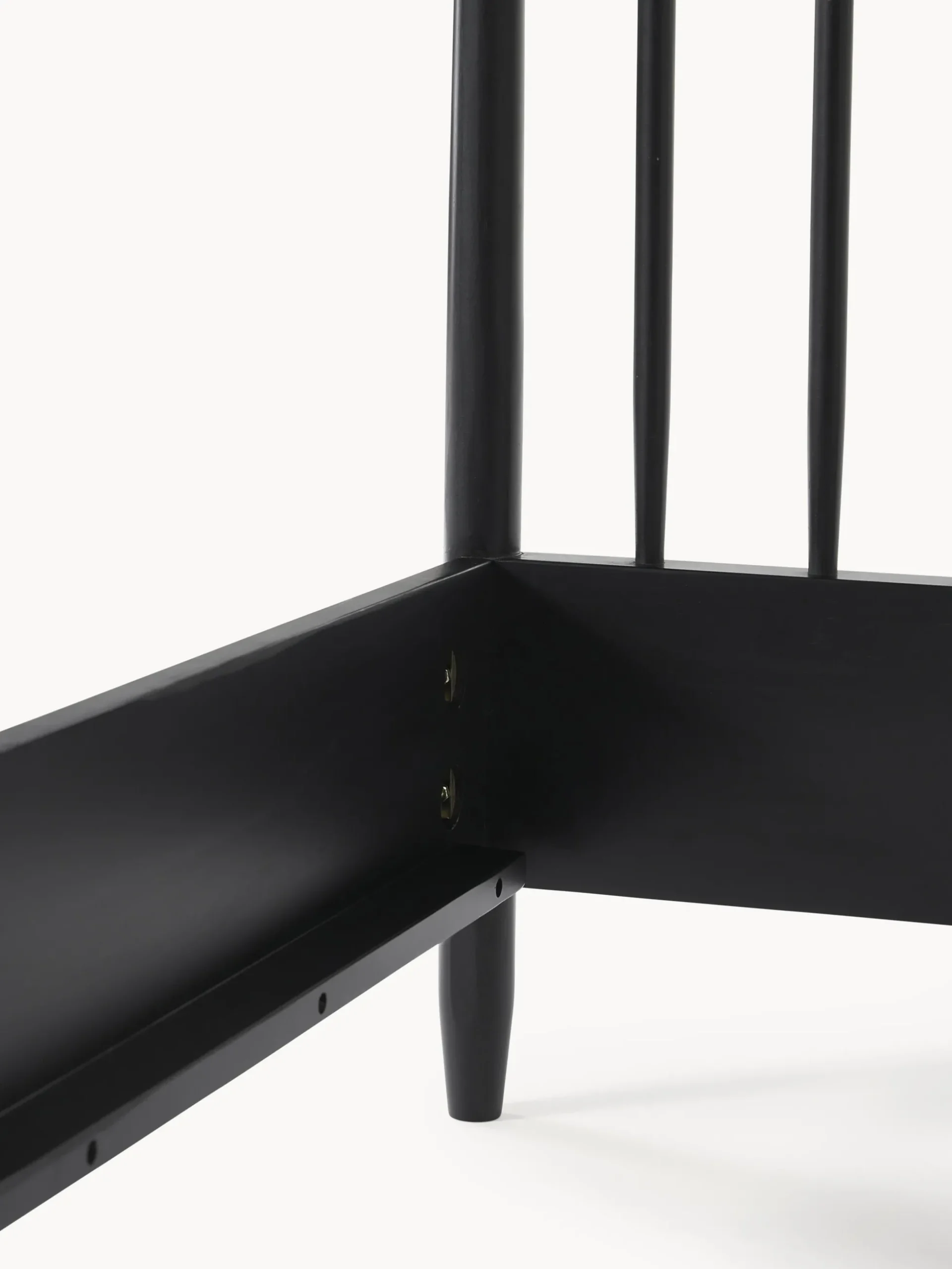 Letto in legno di pino con testiera Windsor