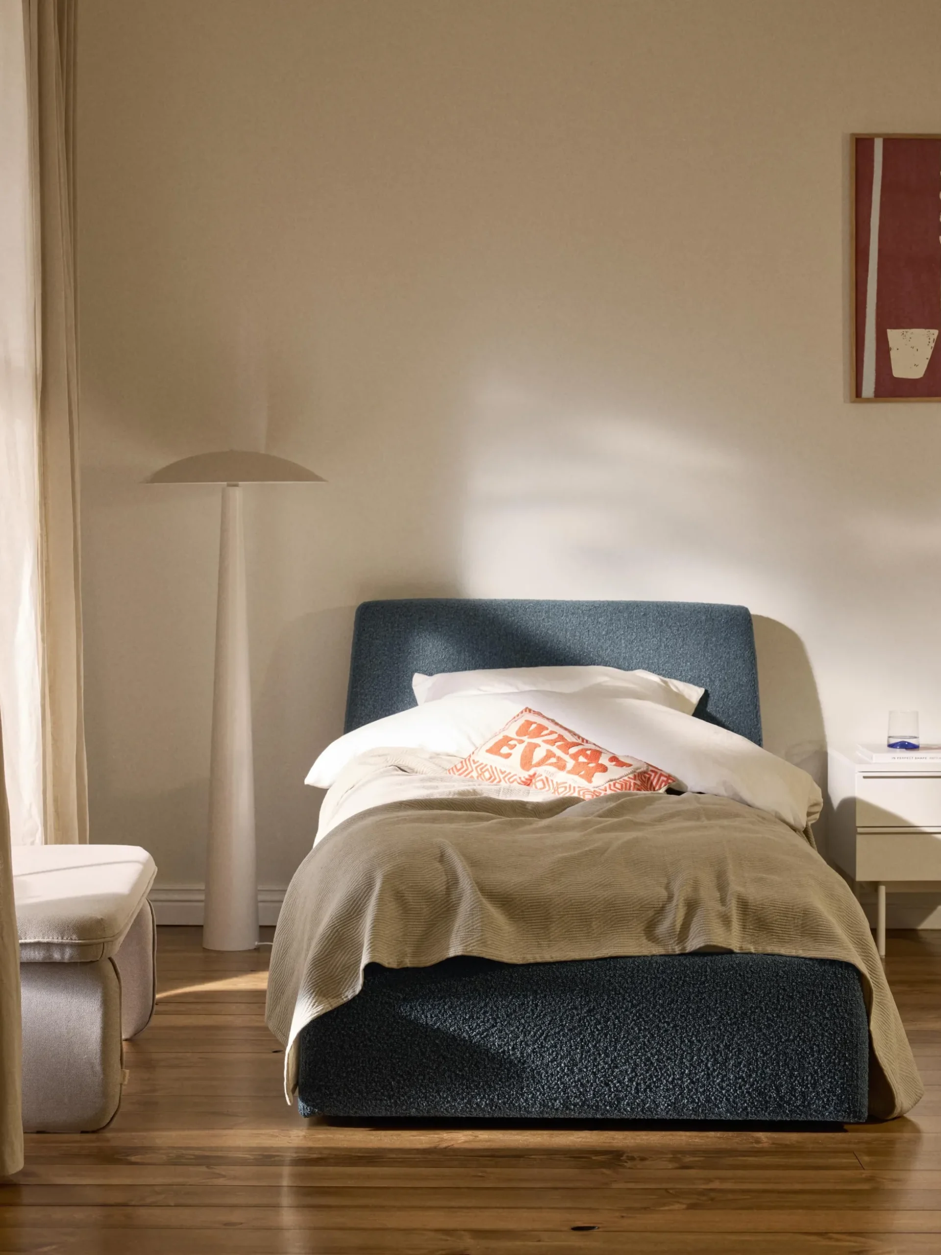 Letto singolo in bouclé con contenitore Cloud