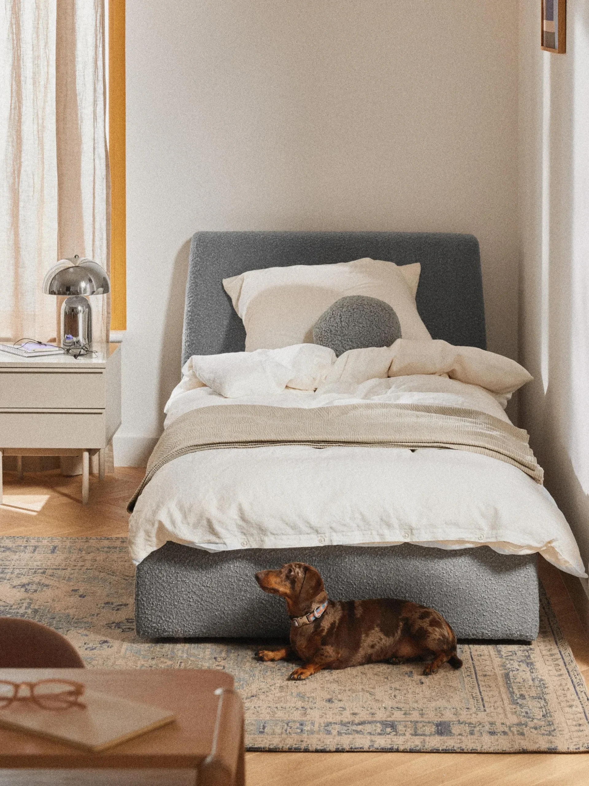 Letto singolo in bouclé con contenitore Cloud