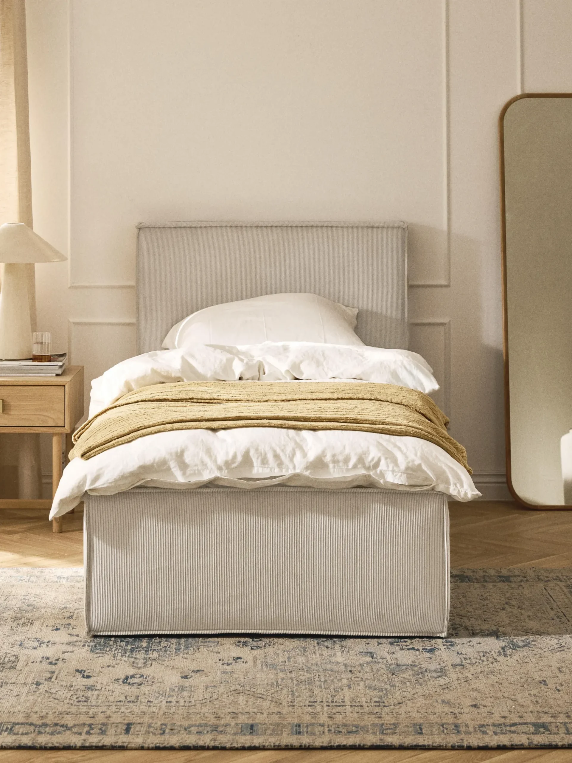 Letto singolo in velluto a coste con spazio contenitore aggiuntivo Dream